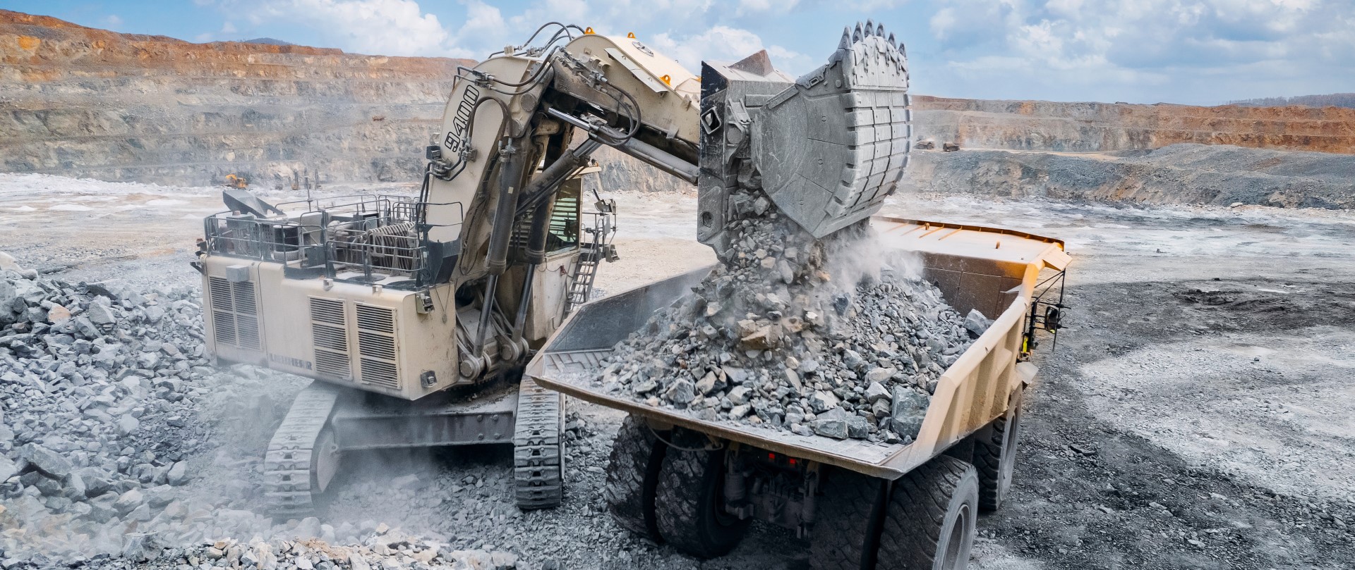 Месторождения: Ждановское, Заполярное, Быстринское, Тундровое, Спутник, Верхнее