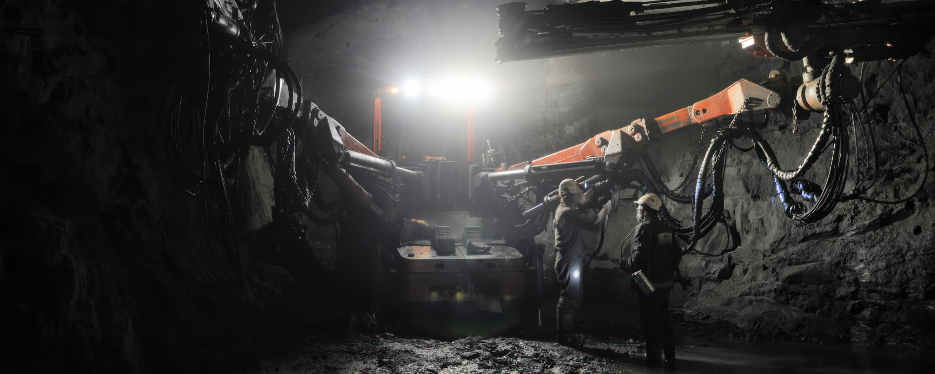 Месторождения: Талнахское и Октябрьское